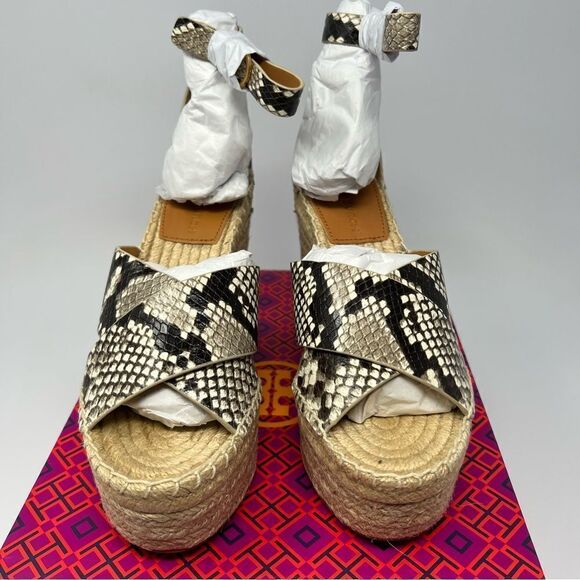 Tory Burch Snake Espadrille Sandal
Size 10 - Picture 4 of 9